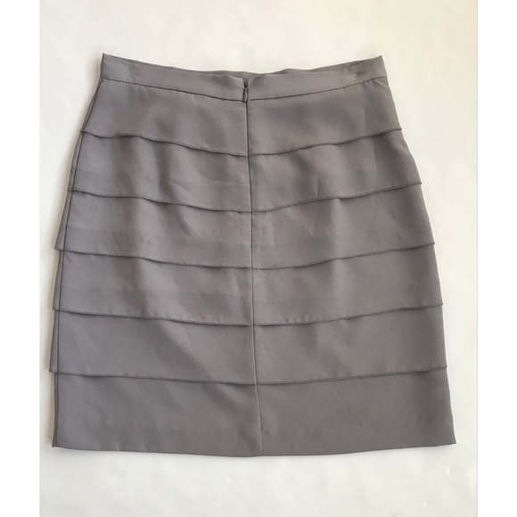 Gianni Bini Women’s Tiered Gray Mini Skirt Size 0 - Picture 2 of 6